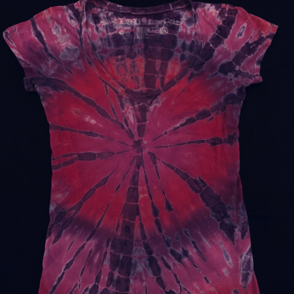 Tie dye v-neck
